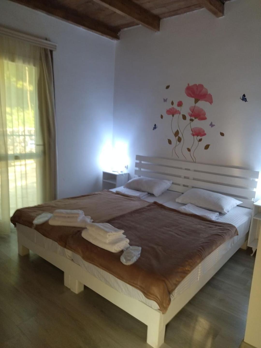 Hotel Alismereti Zekari Экстерьер фото